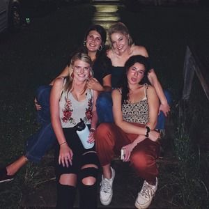 Meet your Posher, Theresa